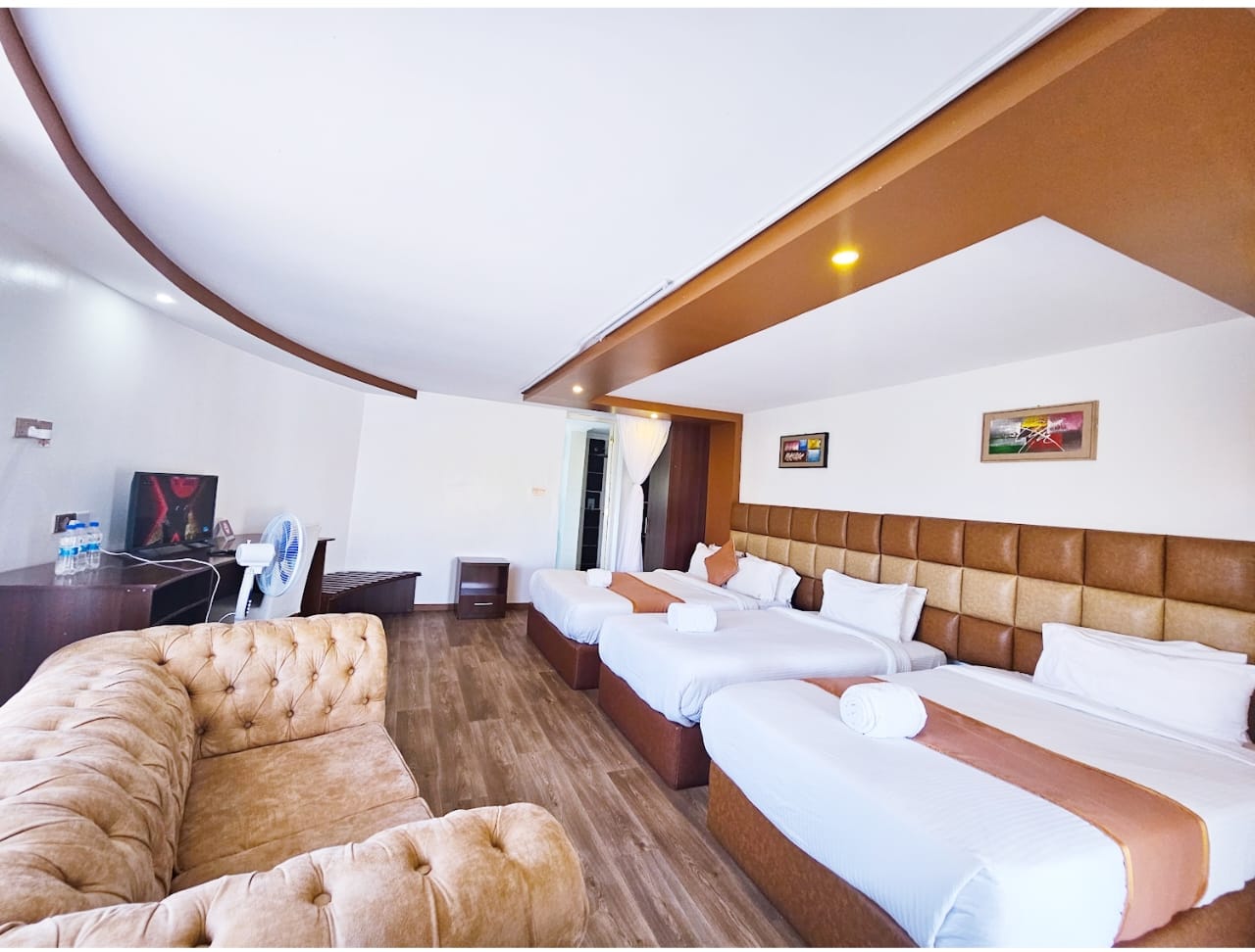 Executive Triple Cottage